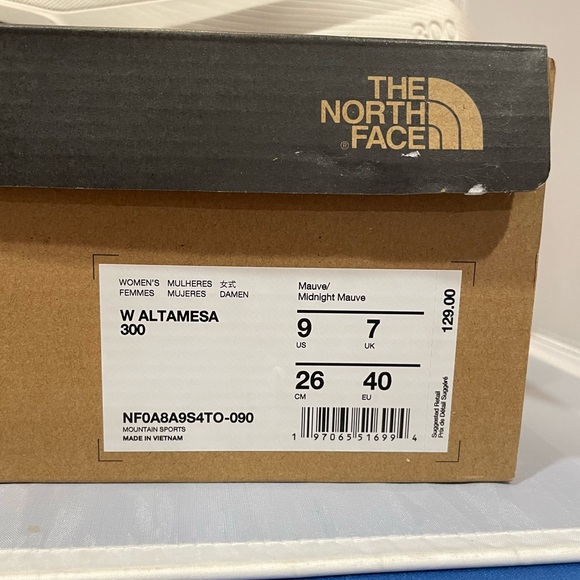 NIB The North Face Sz 9 Womens Midnight Mauve W Altamesa 300 Sneaker Shoes $129! - Picture 2 of 12